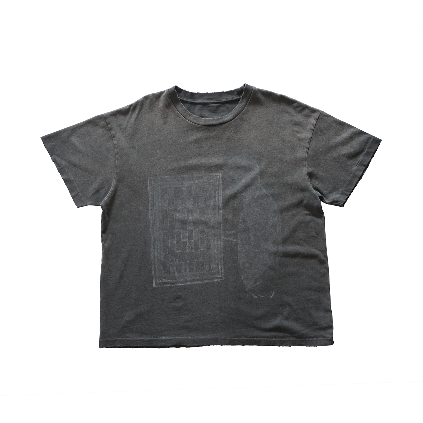 SOLITARY TEE
