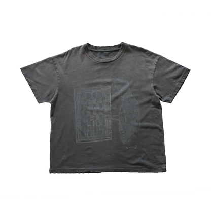 SOLITARY TEE